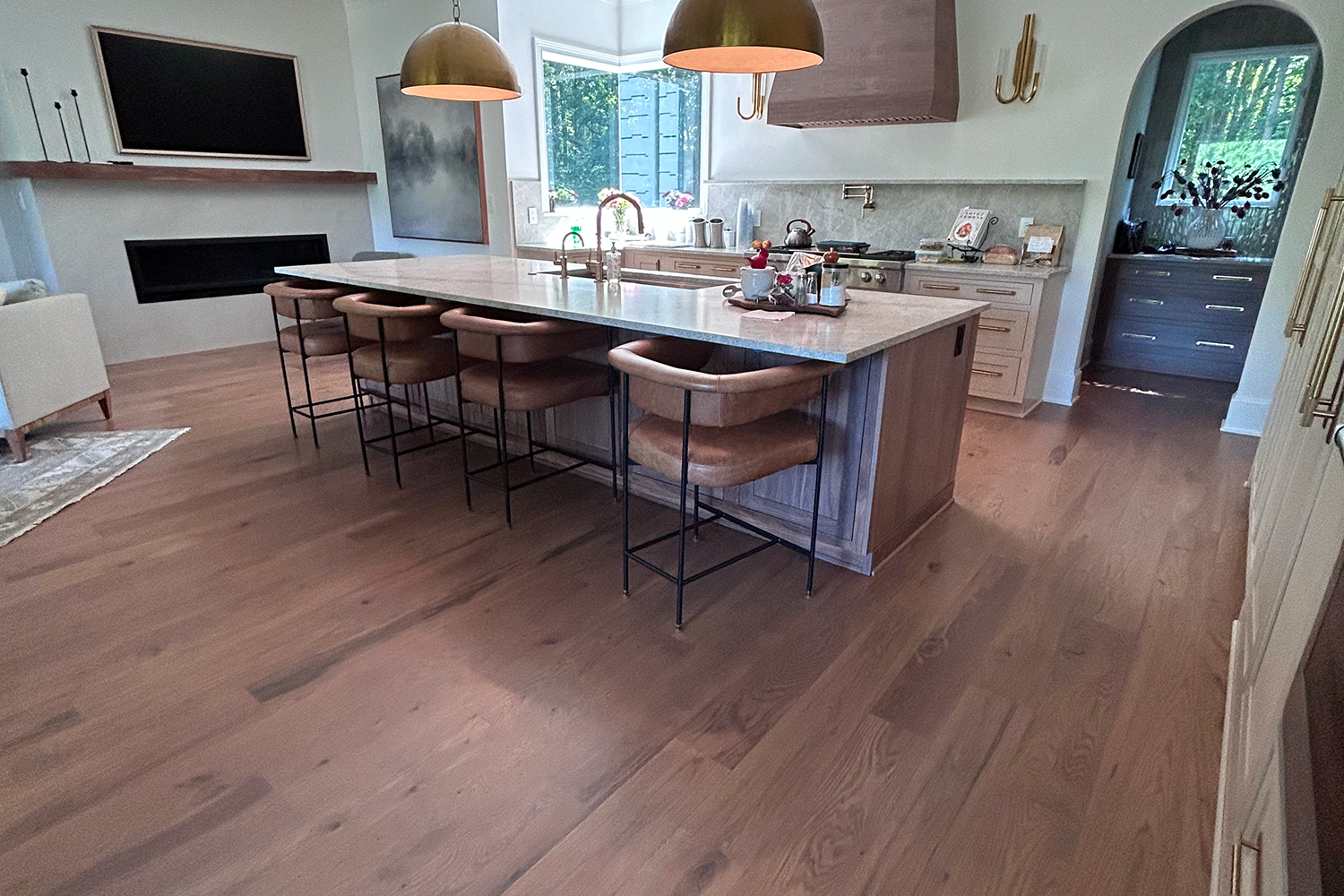 Hardwood Floors -_ STAINING HARDWOOD FLOORS -_ Carrossel 1 de 2